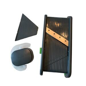 Progressive compact mandolin slicer grey